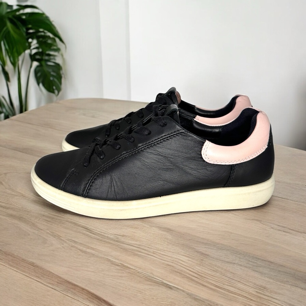 ECCO Women’s Soft VII Leather Elastic Lace Up Black Slip On Sneakers Size 8 - Picture 1 of 11